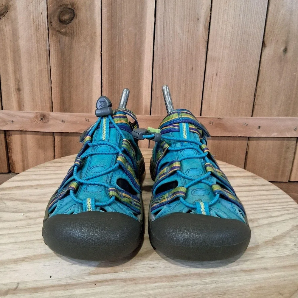 KEEN Newport H2 Sandals Kids Size 4 Blue Stripe Waterproof Hiking Shoes
